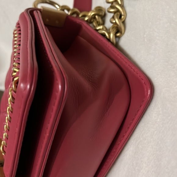 Rare Chanel top handle boy bag in excellent condition - Picture 9 of 10